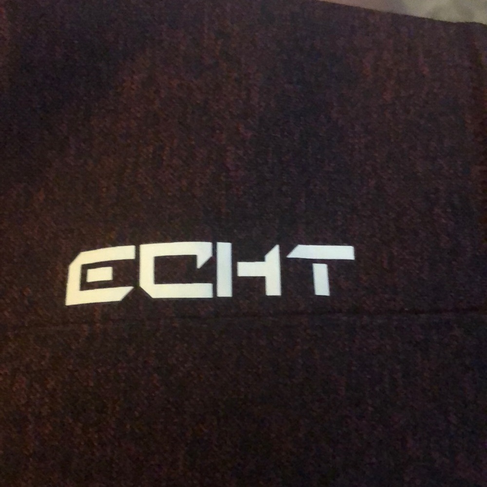 ECHT Arise series, smoke free home, size medium, like new